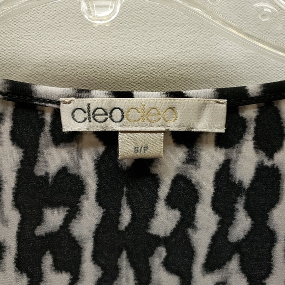 Women's CLEO Sm top Short Sleeve Print - Picture 2 of 6